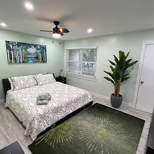 Tranquility In Paradise- 2 Bedroom W/parking Villa Hilton Head Island
